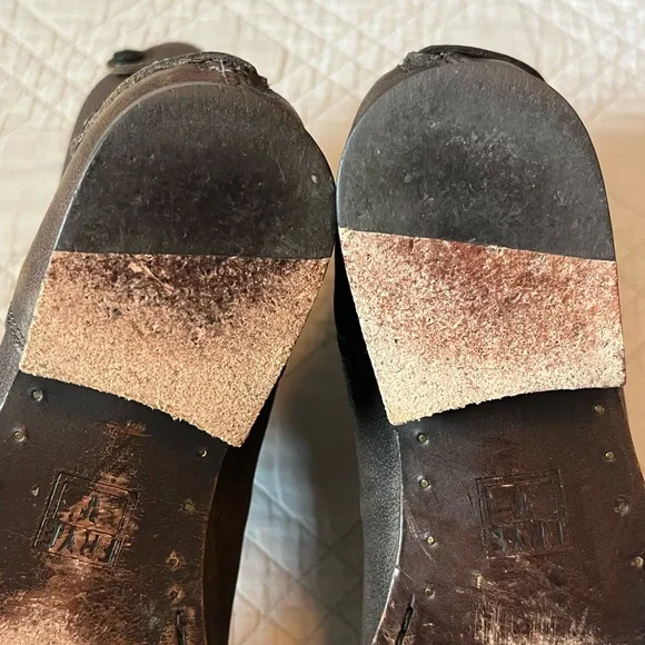 FRYE Melissa Button Zip Short Grey/Brown Leather Ankle Boots, Size 9 - Picture 9 of 16